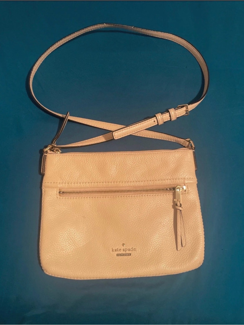 kate spade Small Pebbled Leather Crossbody in Light Beige